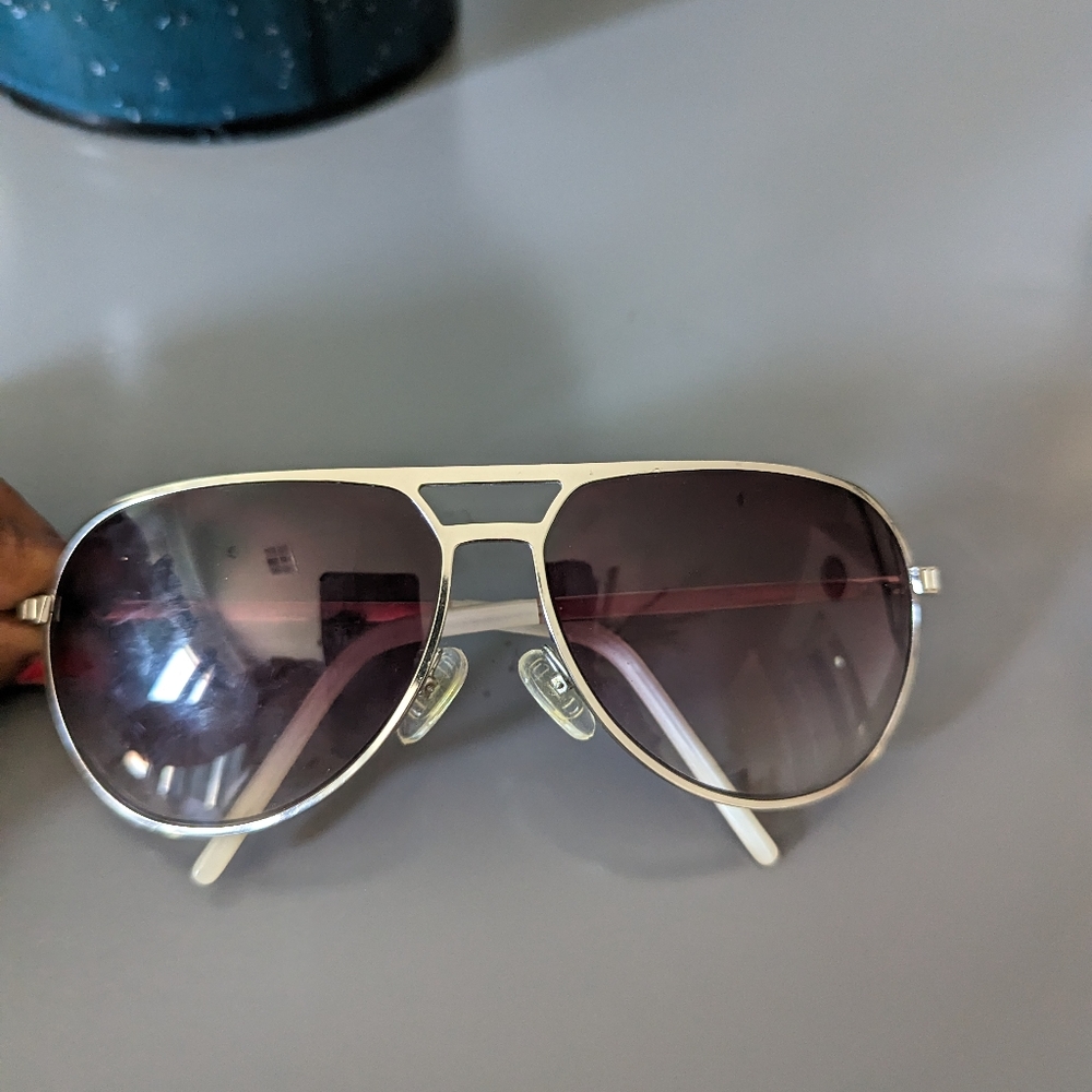 Authentic vintage Dior aviator brown sunglasses  silver and pearl